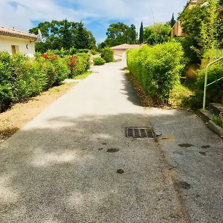 Mazet « Domaine De La Pinede » 公寓